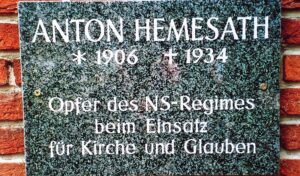 Gedenktafel Anton Hemesath Friedhof 16:9